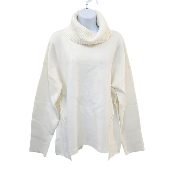 ANDREE BY UNIT Sweaters - NWT Andree By Unit White Cowl Neck Sweater Size L Relaxed Fit Long Sleeve